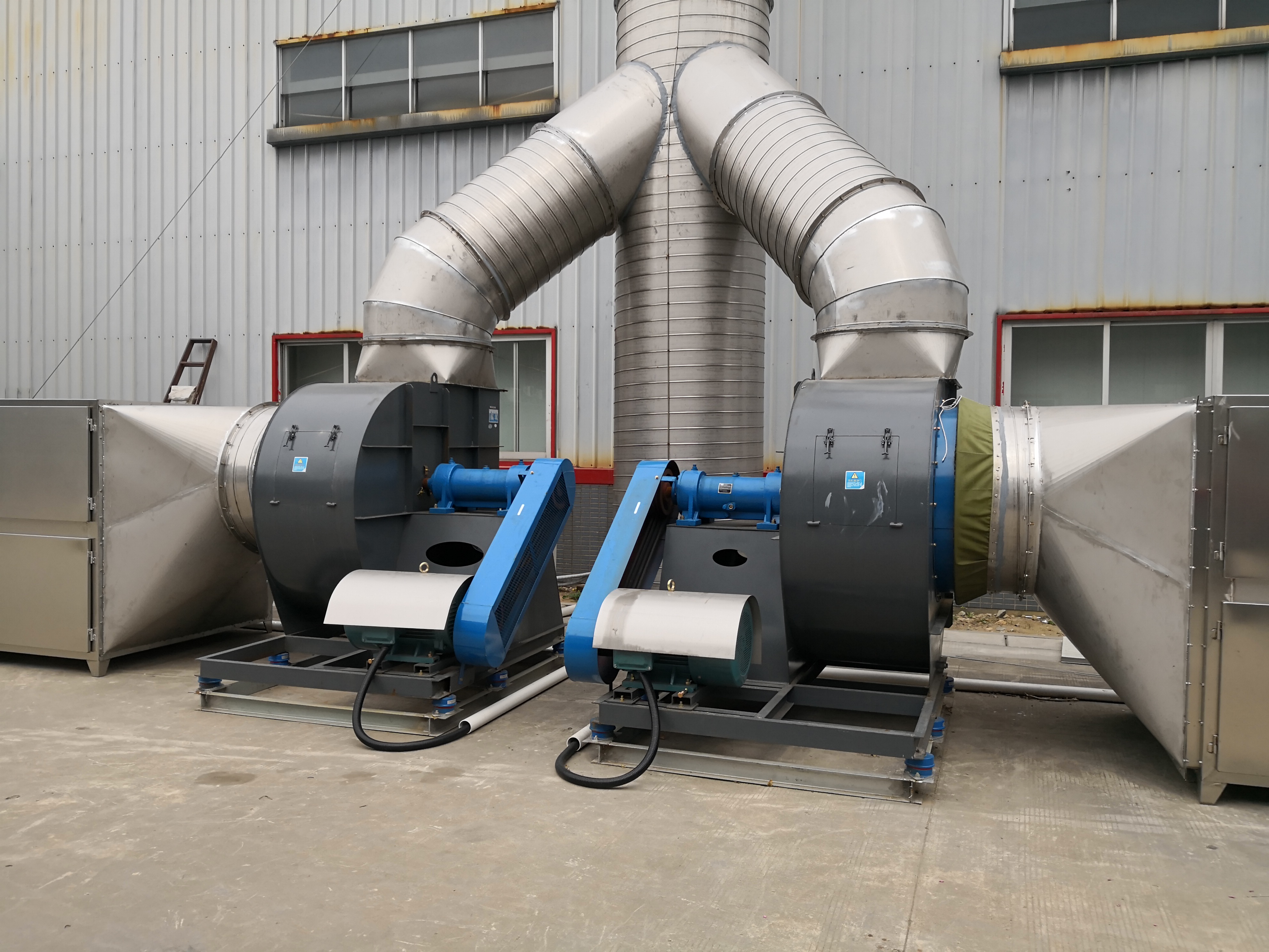 柜式離心風(fēng)機(jī)性能怎么樣?又有哪些類型? 柜式離心風(fēng)機(jī)性能怎么樣?又有哪些類型?